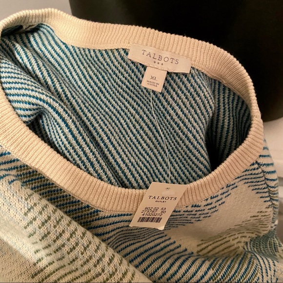 Thick sweater green, blue, cream plaid design - Picture 11 of 15